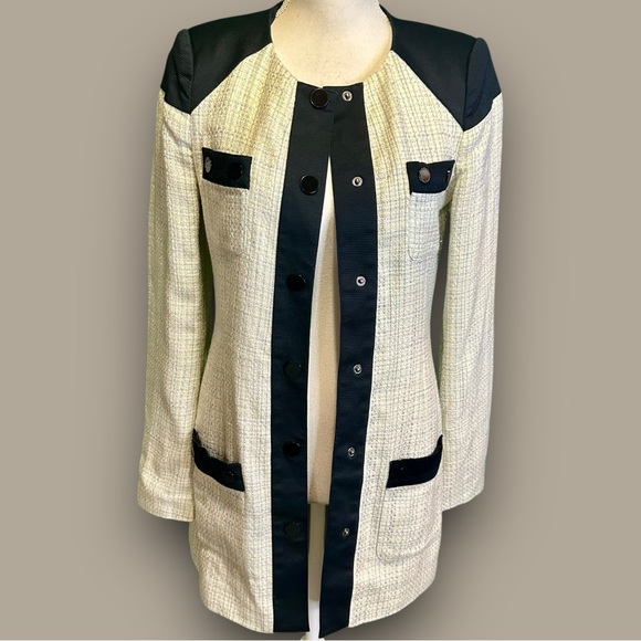 BCBG Paris White & Blue Tweed Oxford Long-Length Snap-Up Pocketed Jacket Size 0 - Picture 1 of 13